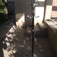 چوب لباسی ایستاده
