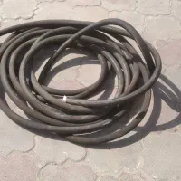 شلنگ آب.