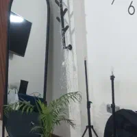 آینه و جالباسی
