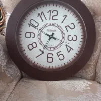 ساعت دیواری سالم در حد نو