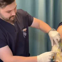 انجام خدمات پرستاری درمنزل(سرم تراپی ودرمانگر زخم)|خدمات آرایشگری و زیبایی|برازجان, |دیوار