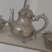 قوری وقندان
