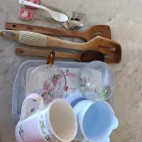 ظروف خانه و اشپزخانه