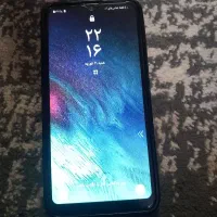 چندعددگوشی درحداک به فروش میرسد