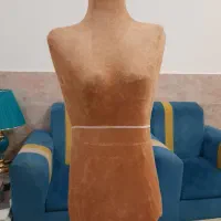 مانکن با پایه فلزی