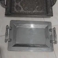 یک عدد سینی سیلور و یک عدد سینی استیل