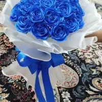 دسته گل روبانی آبی