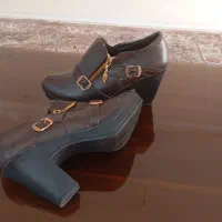 نیم بوت قهوه ای چرم معمولی|کیف، کفش، کمربند|کرج, باغستان|دیوار