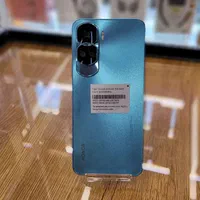 آنر 90 Lite با حافظهٔ ۲۵۶ گیگابایت