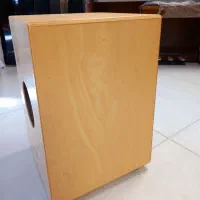 کاخن مینل، اصلی|درام و پرکاشن|تهران, آرژانتین|دیوار