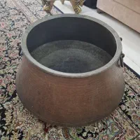 دیگ مسی بزرگ