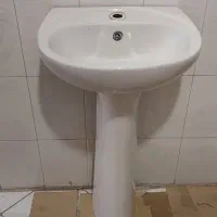 روشویی سرامیکی سفید صدفی