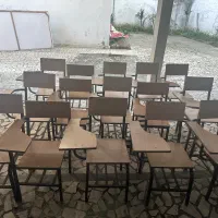 صندلی دانشجویی