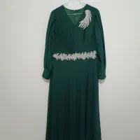 لباس مجلسی|لباس|رباط‌کریم, رباط‌کریم|دیوار