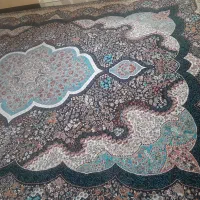 دو عد فرش ۱۲ متری و یک ۶ متری