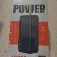 پاور بانک به همراه منبع تغذیه