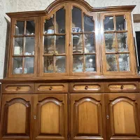 بوفه چوب گردو سالم و در حد نو