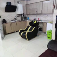 اجاره پونک تجاری 84مترخیابان ملا آقاجان زنجانی