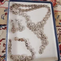 سرویس نگین دار