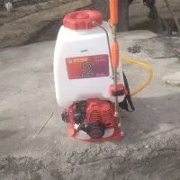 یک عدد پمپ موتوری دو زمانه لنسی سمپاش