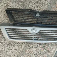 جلو پنجره ماشین پراید ۱۱۱ و ۱۳۲