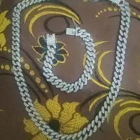 زنجیر ودست بندیم ست ۵۰۰تومان