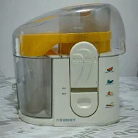 آبمیوه گیری سانی کاملا سالم