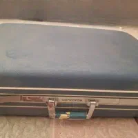 چمدان قدیمی