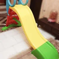 تاب. سرسره. صندلی .راکر ماهی. اسب بادی در حد نو