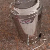 دو عدد سماور یکی برقی یکی معمولی نگین استیل ۲۰لیتر