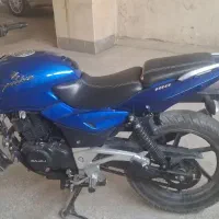 پالس ۱۸۰ یو جی فور