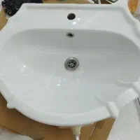 روشویی همراه پایه