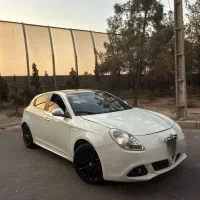 الفا رومئو جولیتا2013 بیرنگ فول