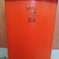 سطل زباله استفاده نشده