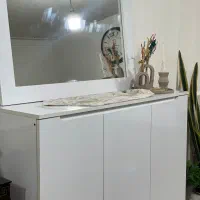 آینه و کنسول