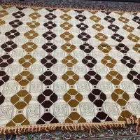 یک عدد روفرشی سنتی نو حاشیه دار