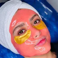 خدمات وآموزش صفر تا صد فشیال و پاکسازی صورت|خدمات آرایشگری و زیبایی|مشهد, دانشجو|دیوار
