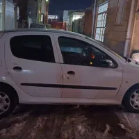 پژو۲۰۶ تیپ۵ سفید|خودرو سواری و وانت|رزن, |دیوار