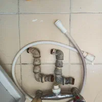 شیر و لوله توالت