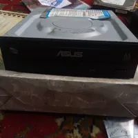 تعدادی قطعات کامپیوتر