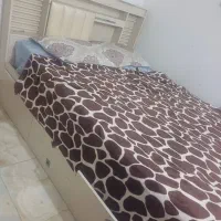 تخت دو نفره