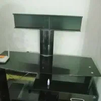 میز تلوزیون در حد نو بدون خط و خش بسیار شیک|میز تلویزیون|شیراز, شهرک گلستان|دیوار