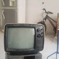 تلوزیون قدیمی دکوری