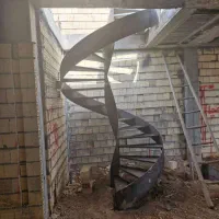 پله آهنی صاف و گرد|خدمات پیشه و مهارت|نجف‌آباد, امام خمینی|دیوار