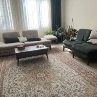 پرستار زن سالمند پوشکی