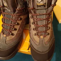 کفش کوهنوردی اصل دو جفت شماره 42و 43|کوهنوردی و کمپینگ|دهدشت, |دیوار