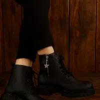 نیم بوت|کیف، کفش، کمربند|هرسین, |دیوار