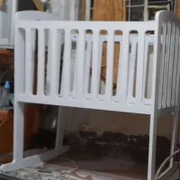 تخت نوزاد کاملا سالم