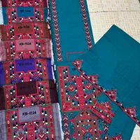 لباس بلوچی و چادر|لباس|چابهار, |دیوار