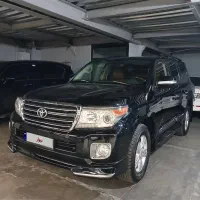 تویوتا لندکروز ۲۰۱۳